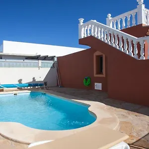 https://villa-mx-corralejo.in-canary-islands.com